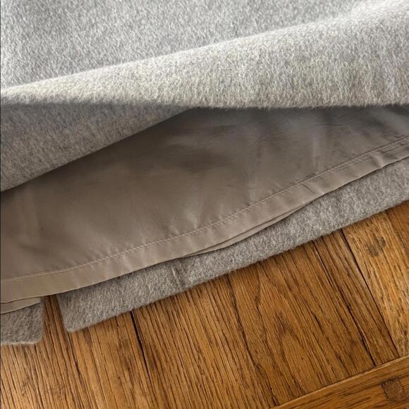 Max Mara Italy Light Gray Skirt and Jacket Set Wool - Picture 12 of 15